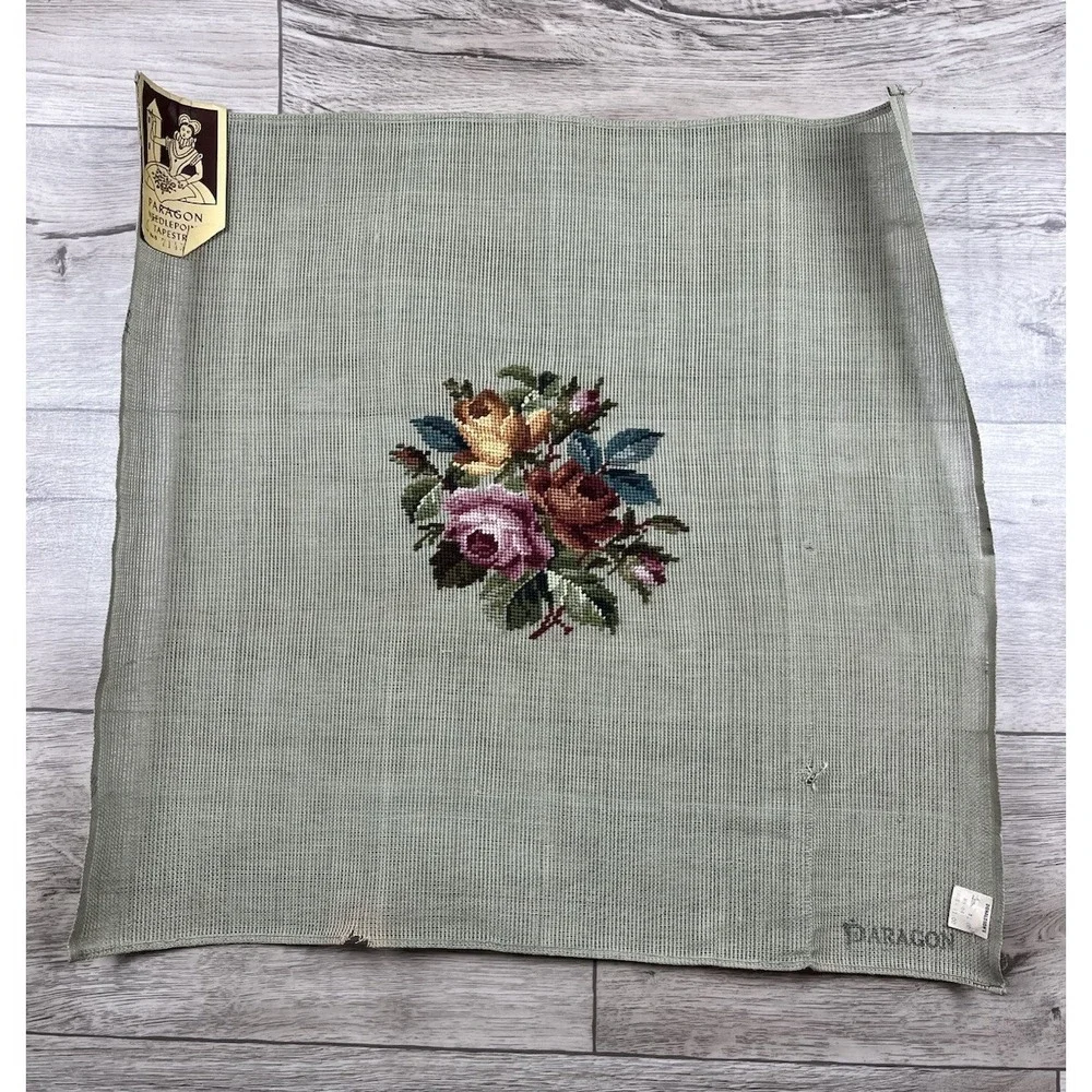 Paragon Needlepoint Tapestry Finished Floral Piece Art. 2100 B 7145 Embroidery